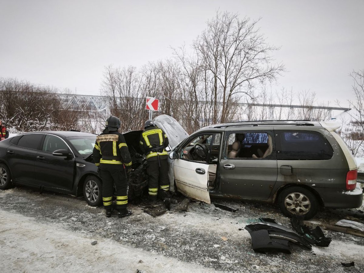 Авария с участием двух автомобилей.
