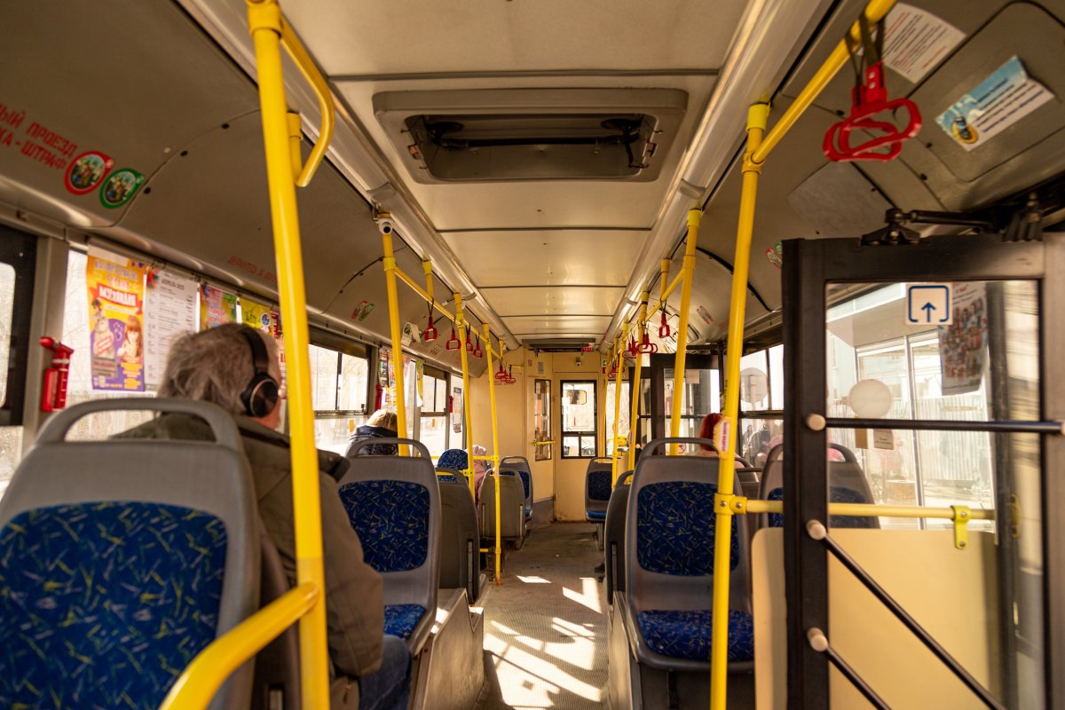 Салон троллейбуса в Мурманске