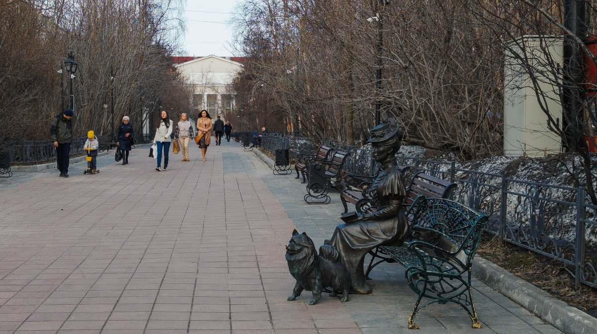Вид Мурманска весной