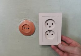 сравнение советской розетки и современной