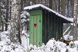 дачный туалет зимой