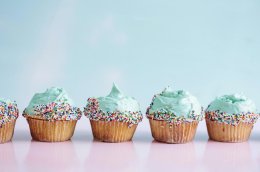 Кексы с голубым кремом