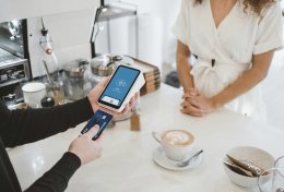 Банковская карта с аппаратом