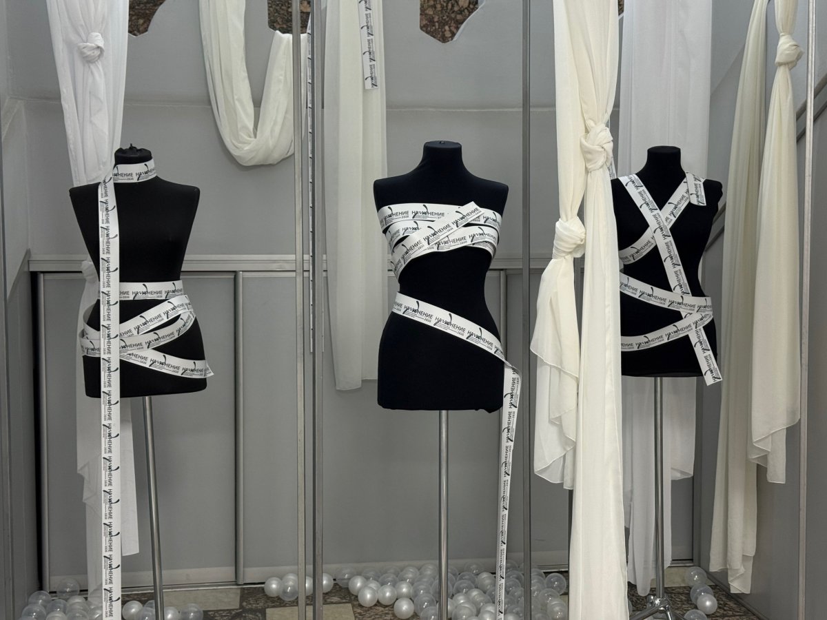 Манекены на фестивале "НаМОДнение".