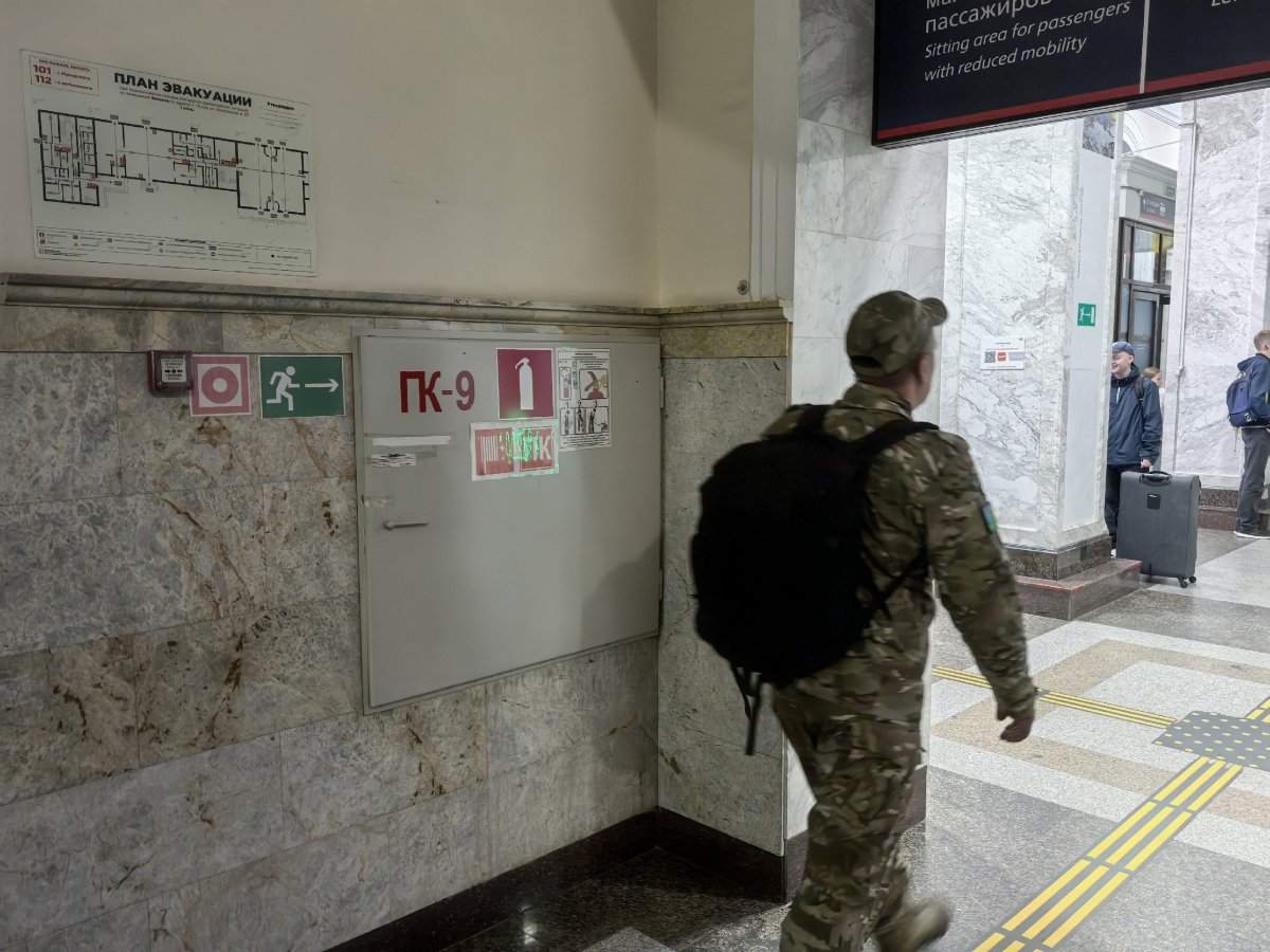 Военнослужащий отправляется на войну