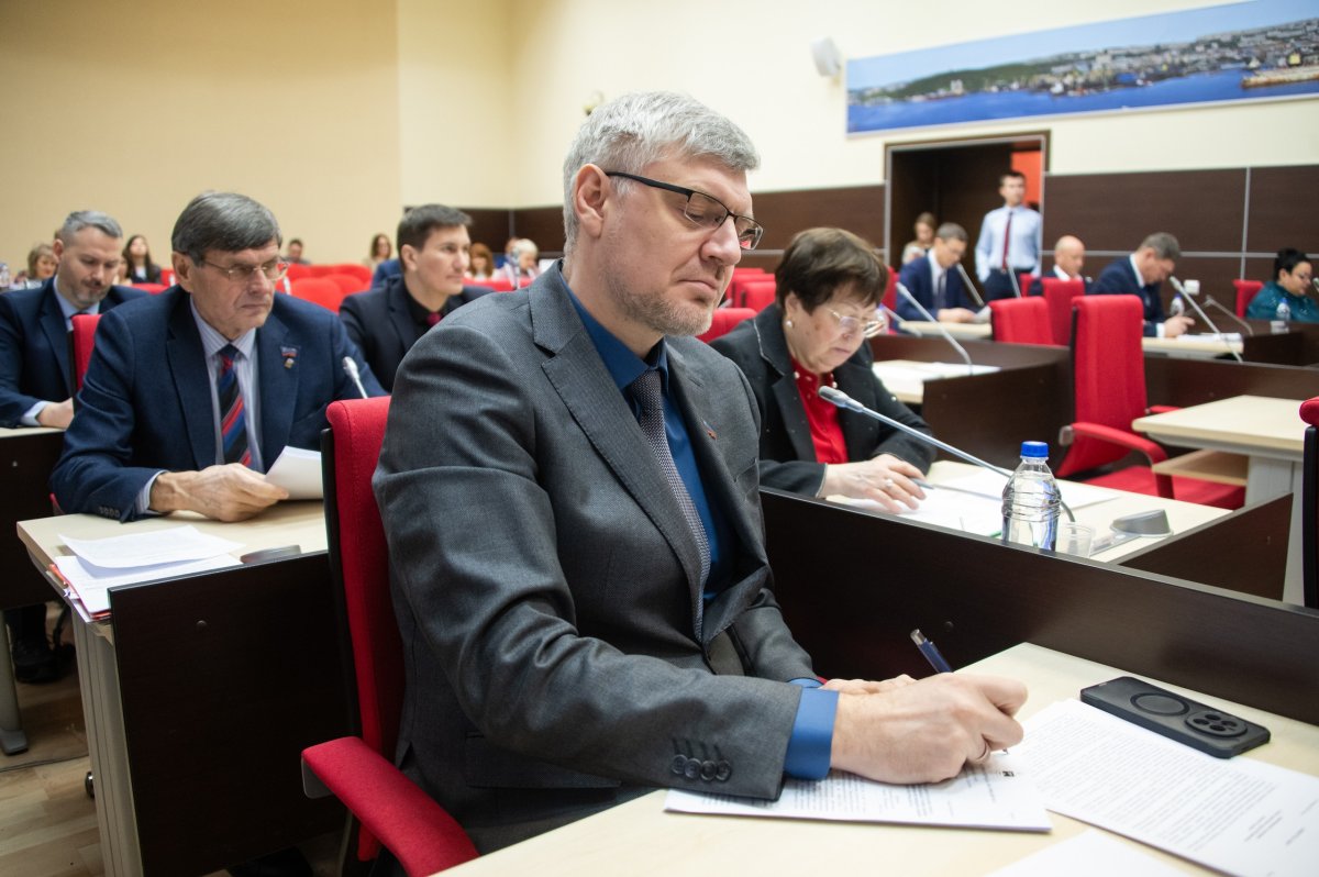 Депутаты в совете депутатов Мурманска