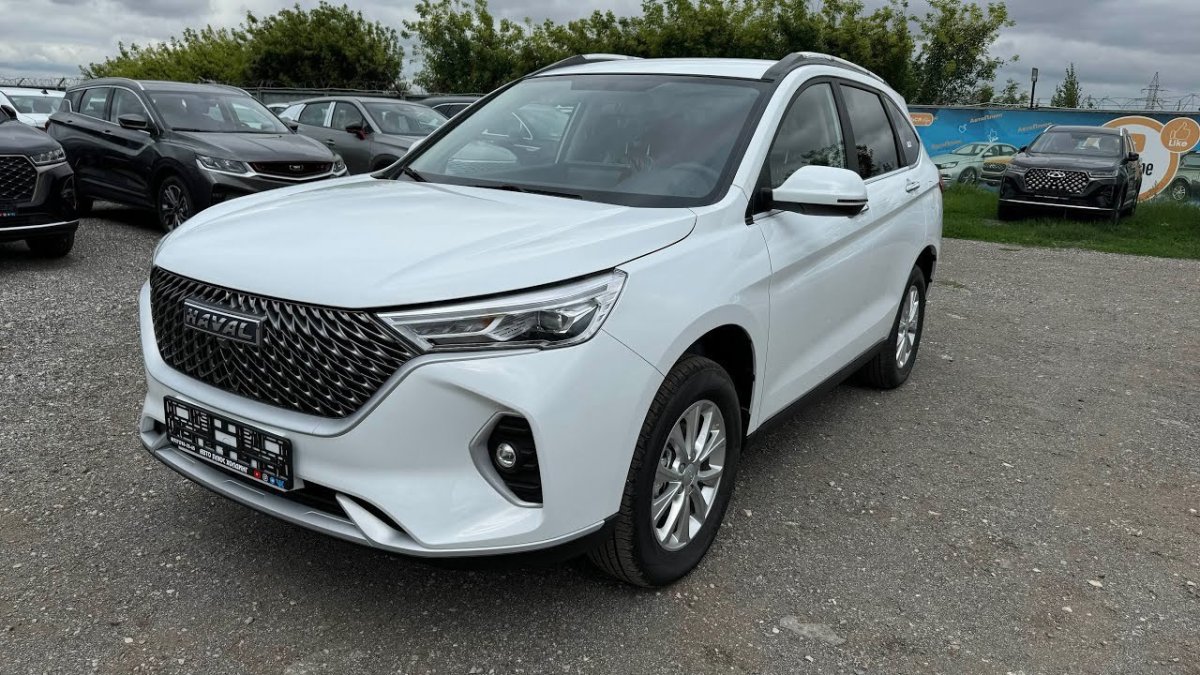 белый Haval M6
