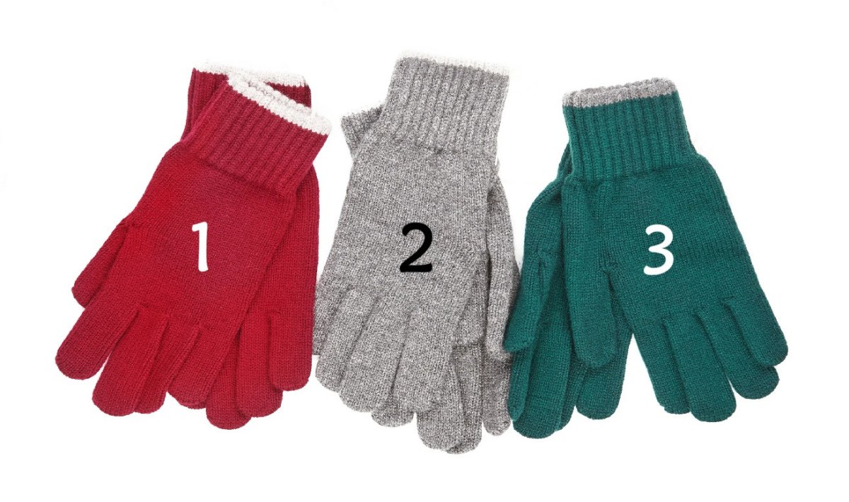 три пары перчаток