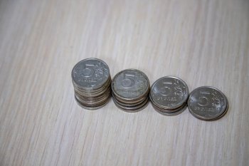 Пирамидки из мелочи