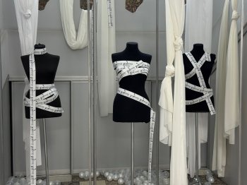 Манекены на фестивале "НаМОДнение".