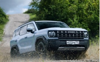 машина на бездорожье