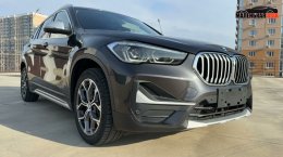 черный  BMW X1